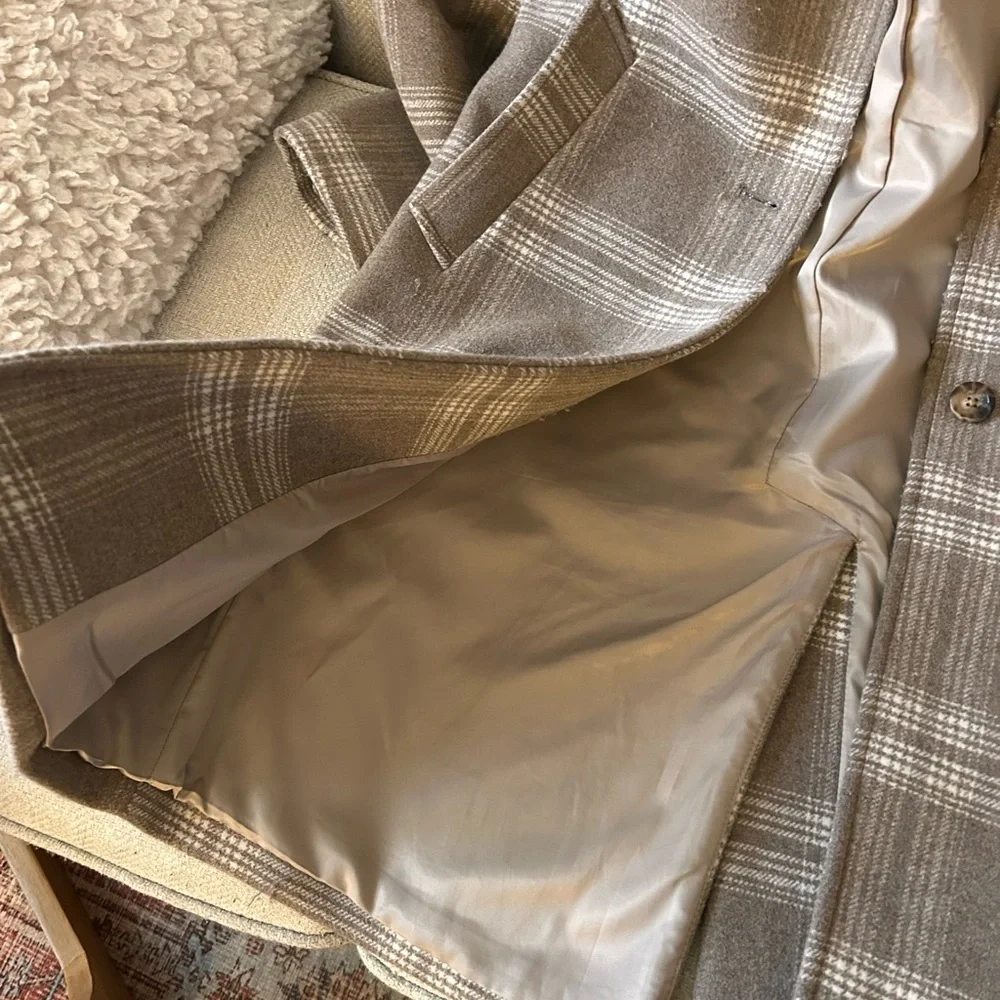 Abercrombie & Fitch Women's Wool Blend Tan Plaid Dad Coat - Picture 5 of 6